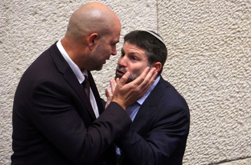 Le ministre raciste et homophobe Bezalel Smotrich annule sa visite à Paris