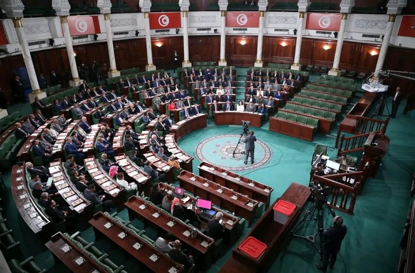 Composé d’anonymes, le nouveau Parlement passionne peu les Tunisiens