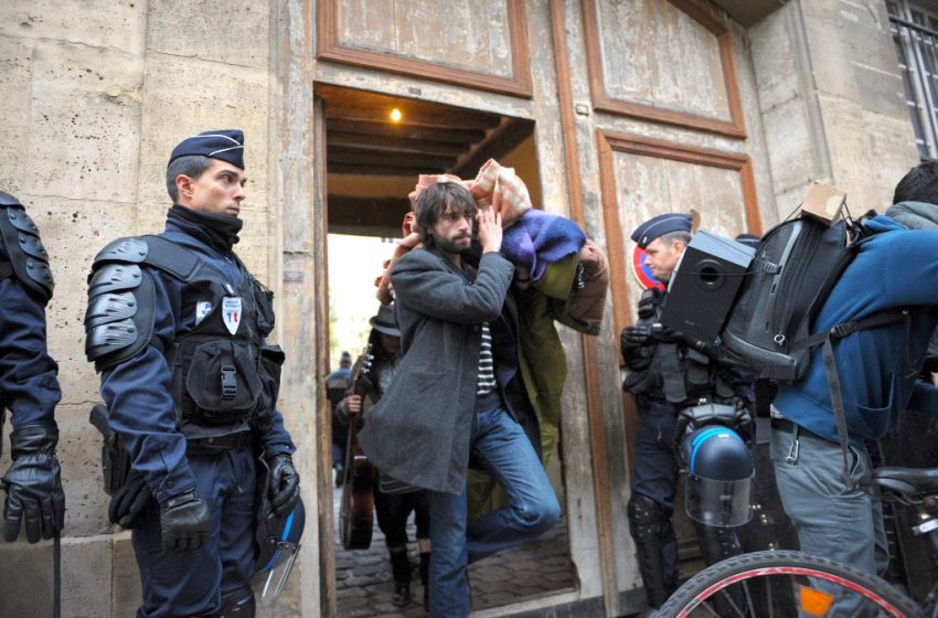 Loi « anti-squat » : protection des propriétaires ou criminalisation des précaires ?