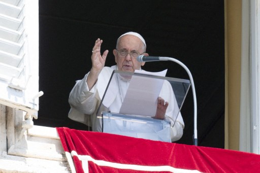 Réforme de l’église : le Pape François tourne le dos aux évangiles