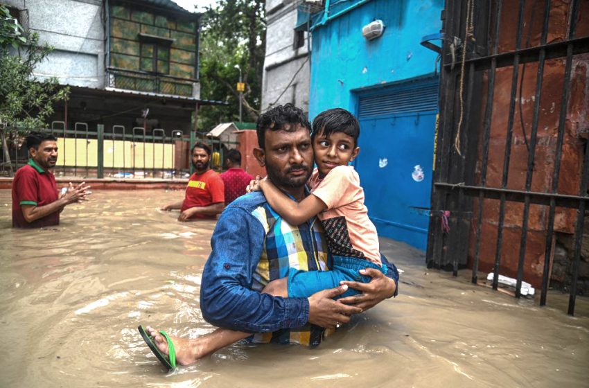 Des millions d’enfants déracinés par les catastrophes climatiques