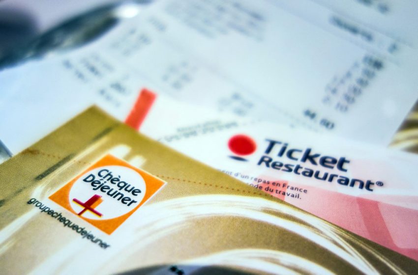 Feu vert pour l’utilisation des titres-restaurant pour les courses en 2024