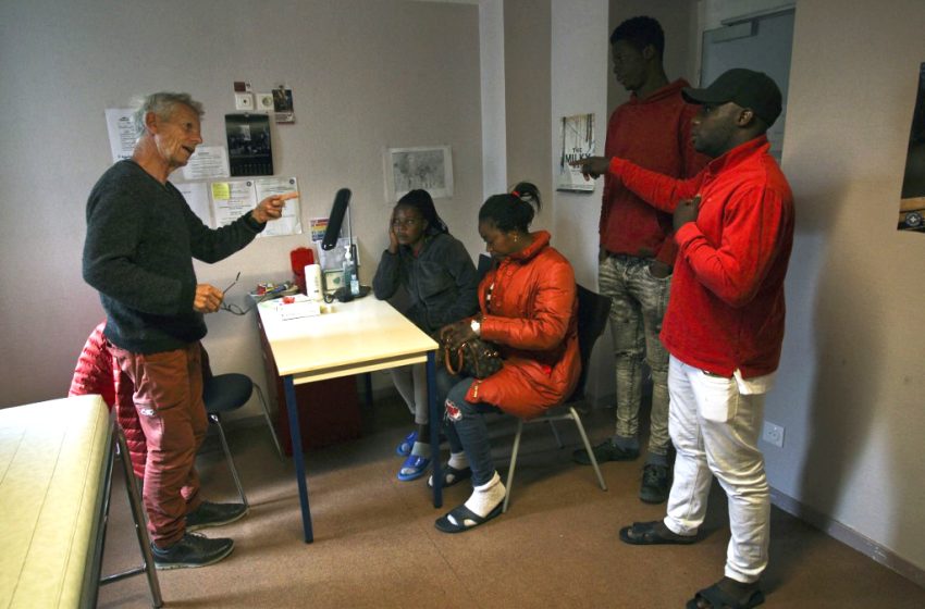 Suppression de l’AME pour les sans-papiers : 3 500 médecins prévoient de « désobéir » à la loi