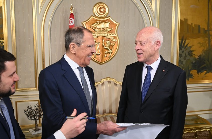 Les pénuries en céréales, toile de fond de la visite de Lavrov en Tunisie