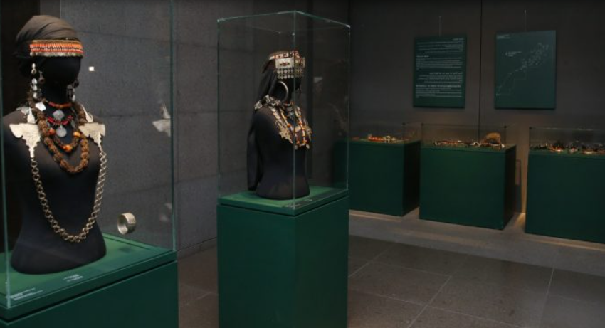 Exposition d’une collection de bijoux berbères au Musée d’Art Islamique de Doha