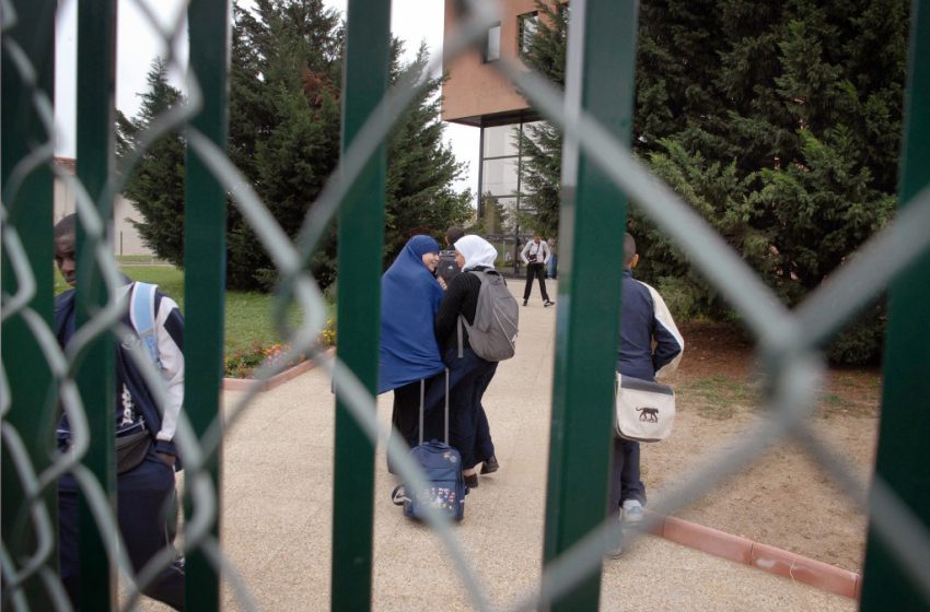 Le lycée musulman Al-Kindi menacé de perdre son contrat avec l’État