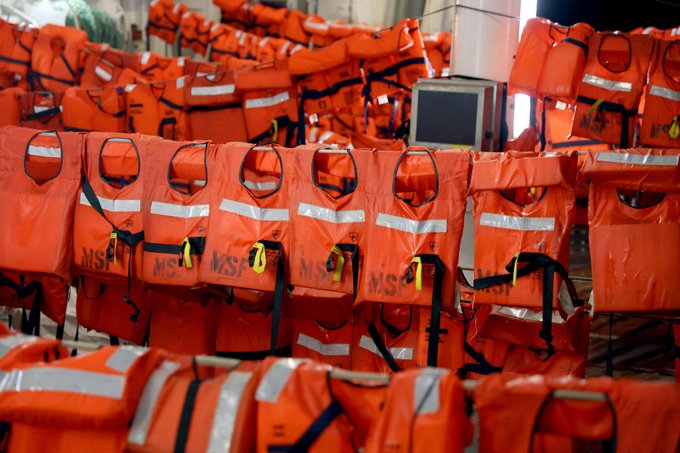 Méditerranée : les lois italiennes contraignent MSF à arrêter ses opérations de sauvetage