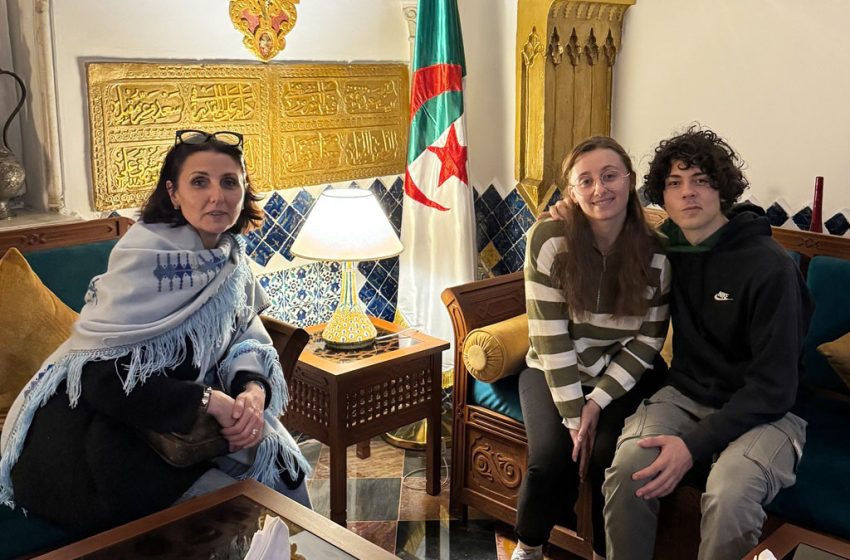 Adoptée, Nathalie Dunoir découvre à 50 ans ses origines algériennes