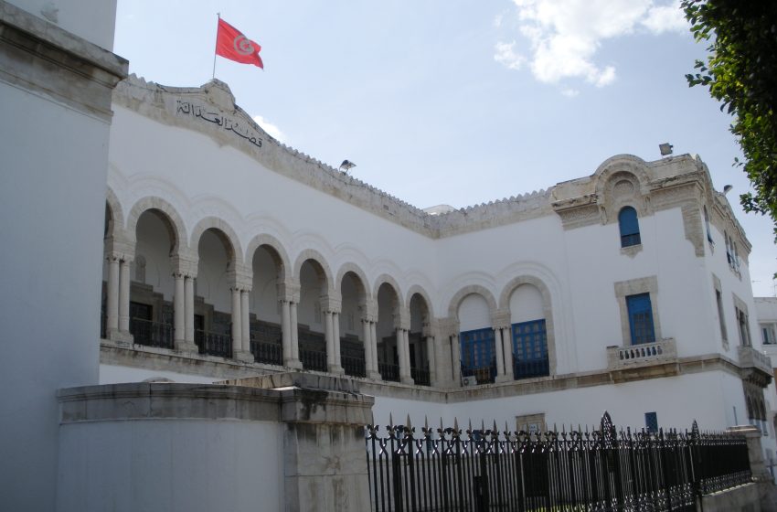 Tunisie. Peines de prison record contre des figures politiques et médiatiques