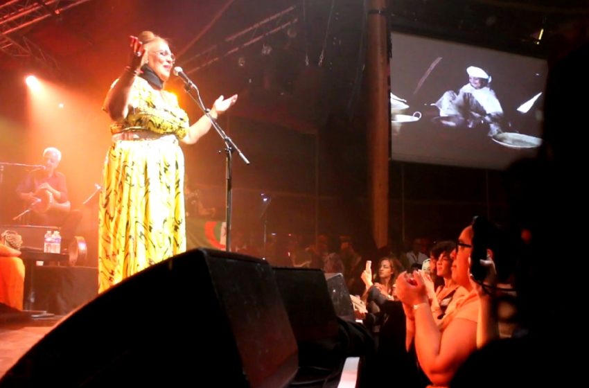 (Vidéo) Cheikha Hadjla : « j’ai chanté avec Rimitti »
