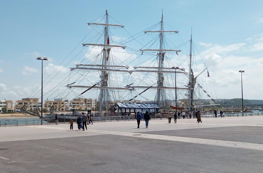  Le trois-mâts « Belem » accoste dans l’estuaire historique de Rabat