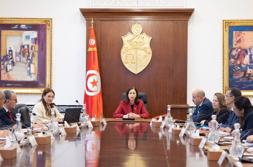  Tunisie. Le gouvernement porte le coup de grâce au détachement syndical