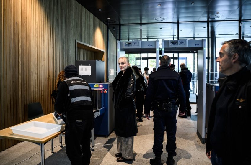  Affaire Mila : amende de 1 500 euros requise pour tweets racistes