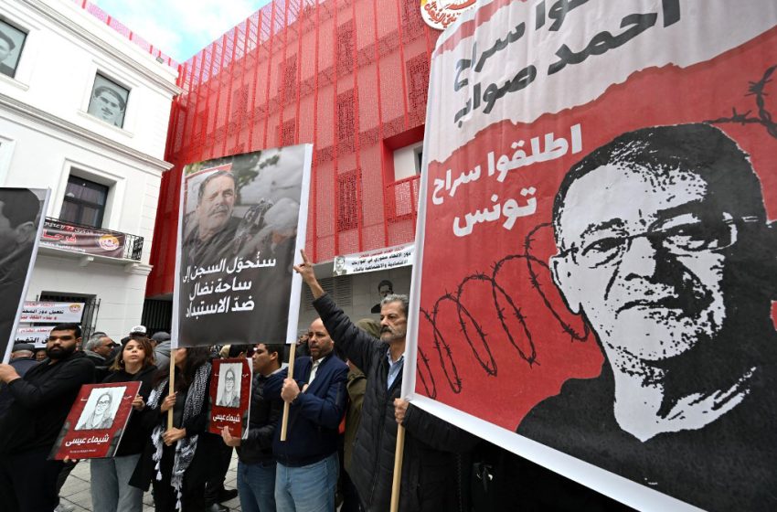 Point de vue- Une opposition à l’épreuve du silence