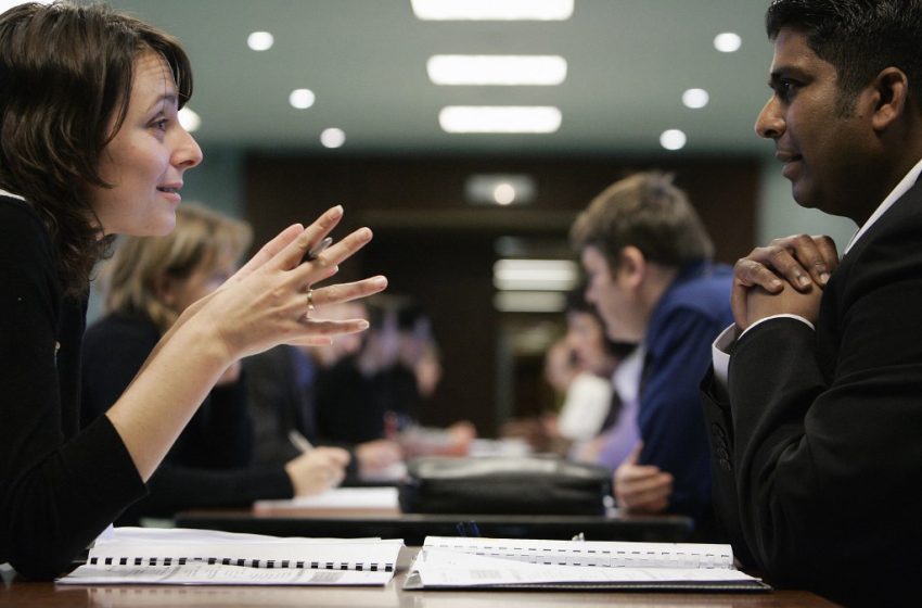 Emploi : hausse de la discrimination liée à l'origine ou la couleur de peau