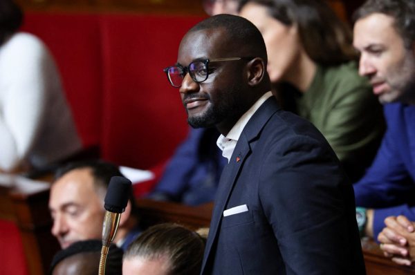 Un député LFI porte plainte contre CNews pour interview tronquée et falsifiée