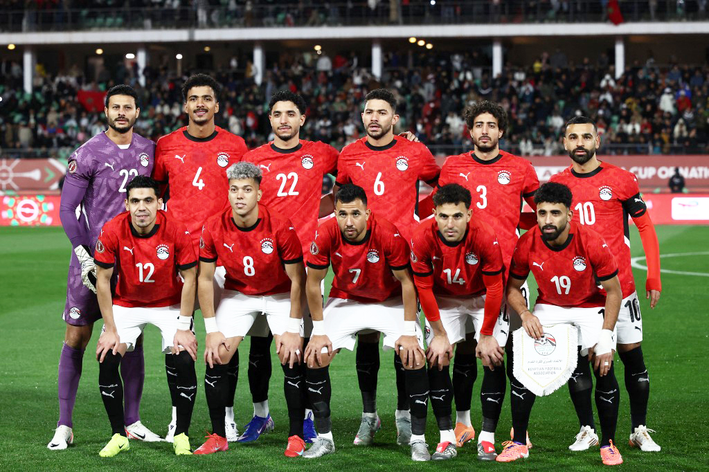 Les joueurs de l’équipe d’Égypte au stade d’Adrar à Agadir avant un match de la CAN-2025, le 22 décembre 2025
