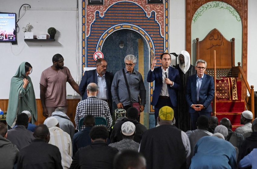 Têtes de cochons devant des mosquées en France : trois Serbes condamnés