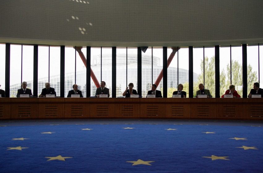 Arrêtés anti-mendicité : le Conseil de l’Europe épingle la France