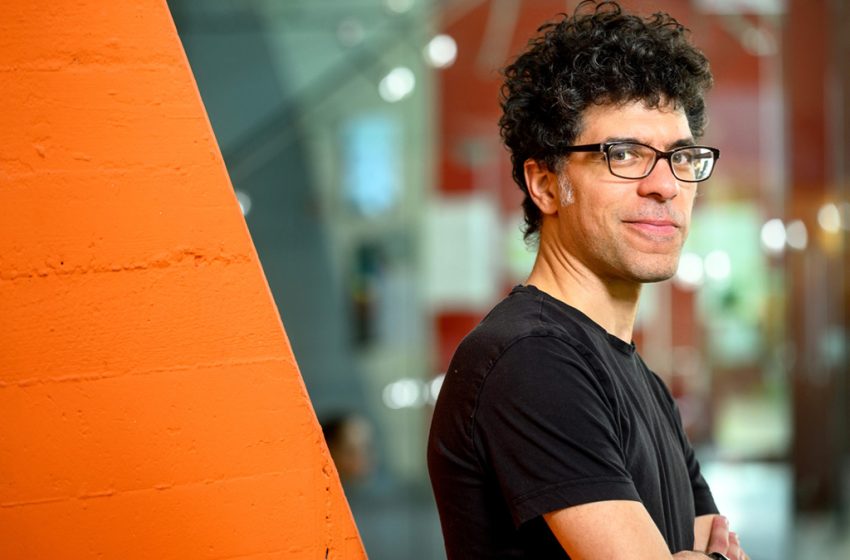 Portrait de Mehdi Moussaïd, chercheur spécialiste du comportement des foules