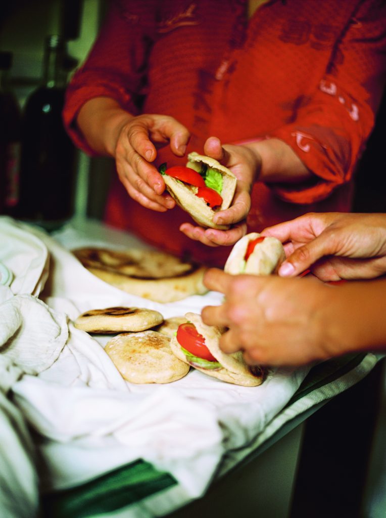 batbout pain marocain cuisine du Maghreb traditionnel