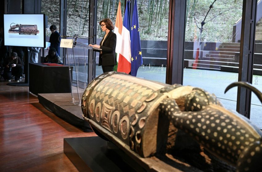 Rachida Dati lors de la cérémonie de restitution du tambour sacré Djidji Ayôkwé à la Côte d’Ivoire au musée du quai Branly à Paris en 2026