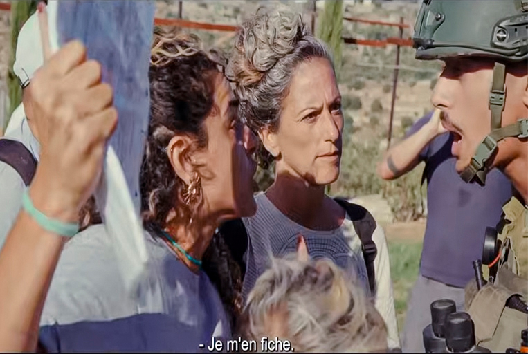  Alice au pays des colons : un documentaire au plus près de la vie sous occupation
