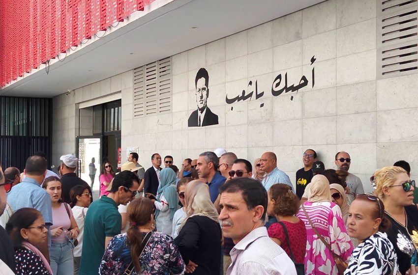  Tunisie. Au troisième jour de grève des banques, la colère ne désemplit pas
