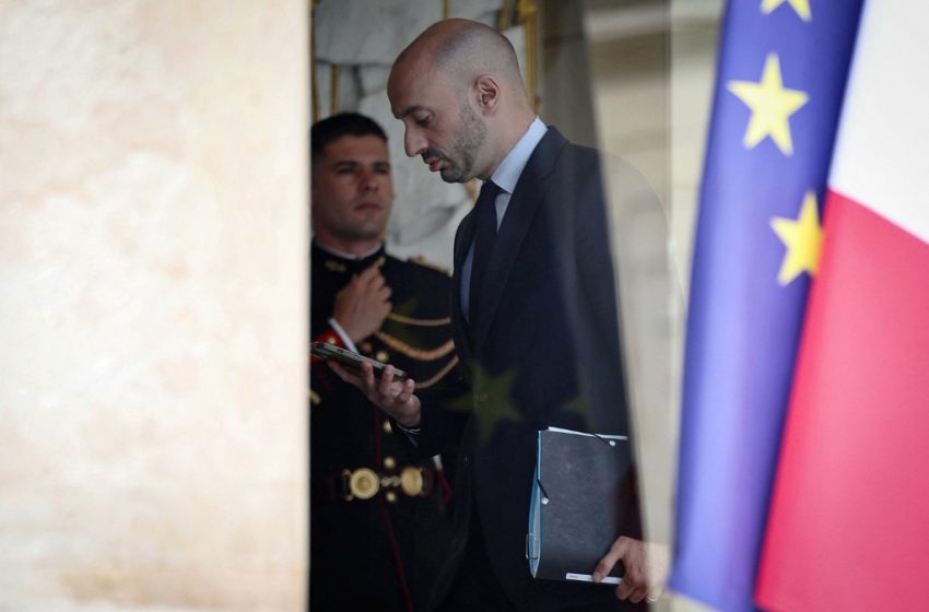 Visas France/Algérie : le gouvernement tente d’éteindre la polémique