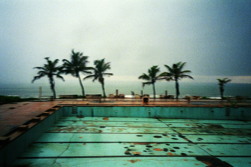 Photographie de Bruno Boudjelal prise à Accra, au Ghana, en 2005.