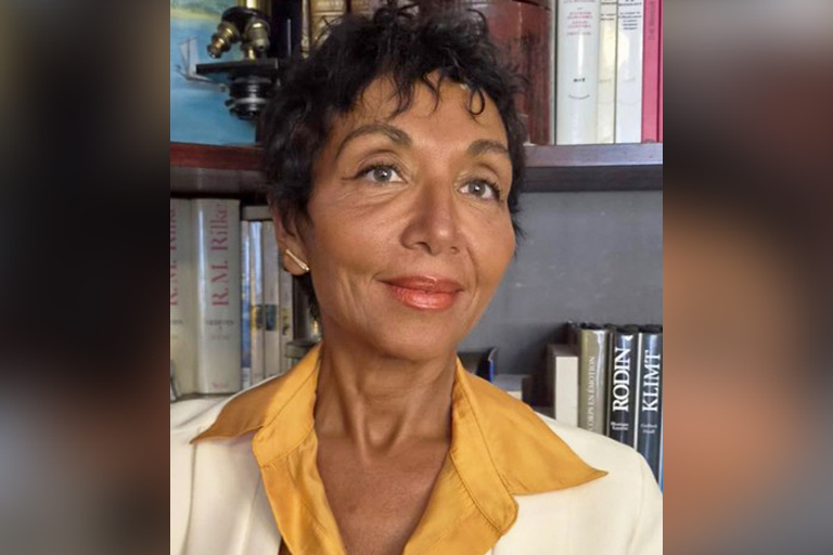 Fatma Bouvet de la Maisonneuve, psychiatre et écrivaine.